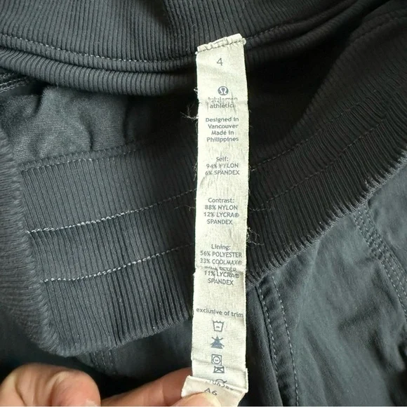 Lululemon Dance Studio Crop - Picture 7 of 7